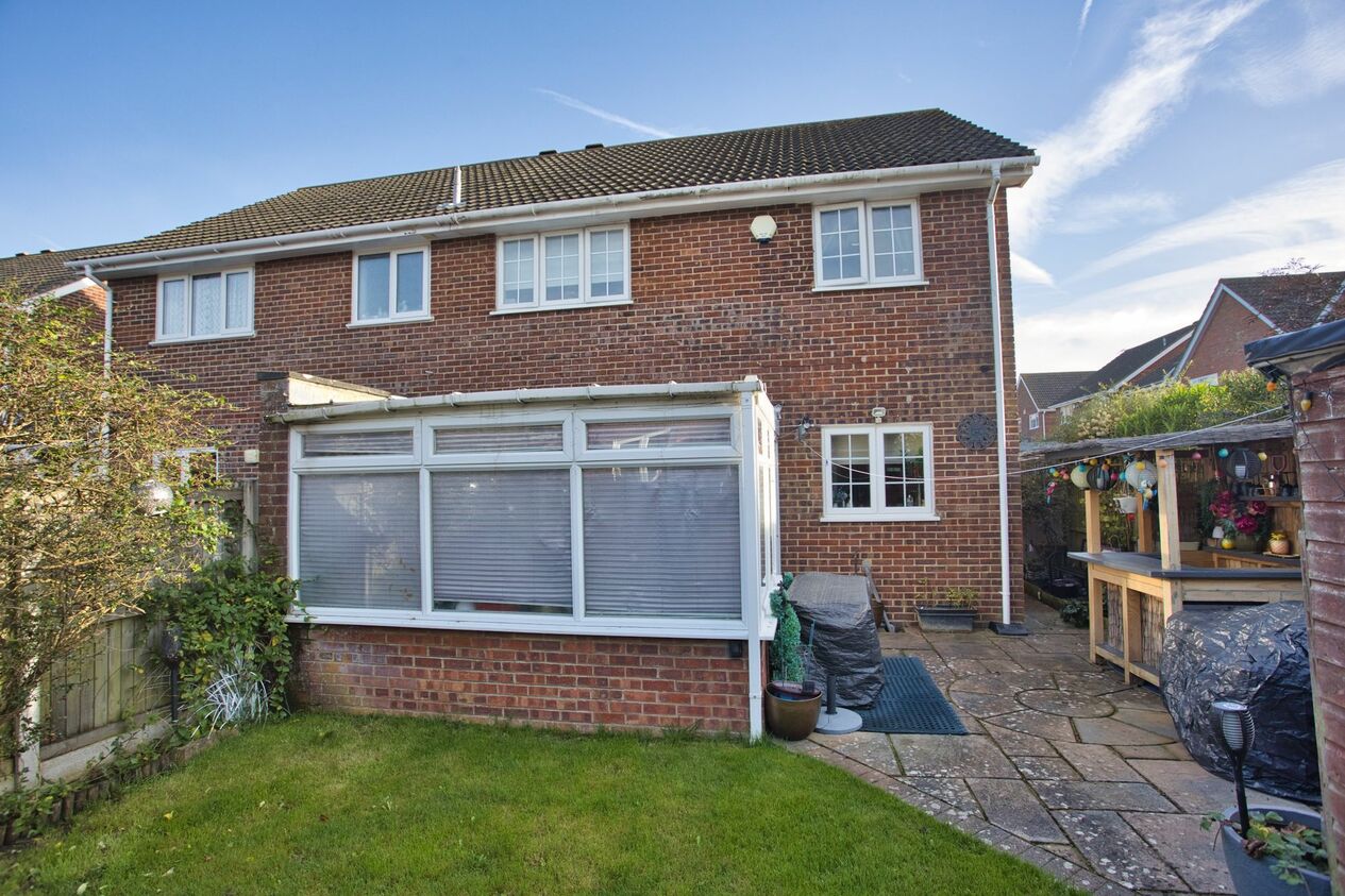 Properties For Sale in Belinda Court  Folkestone