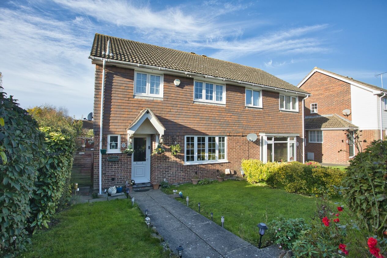 Properties For Sale in Belinda Court  Folkestone