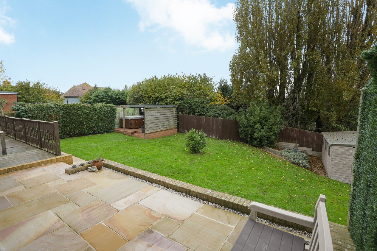 Properties For Sale in Berkeley Close Faversham