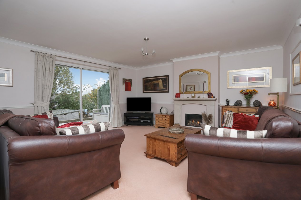 Properties For Sale in Berkeley Close Faversham