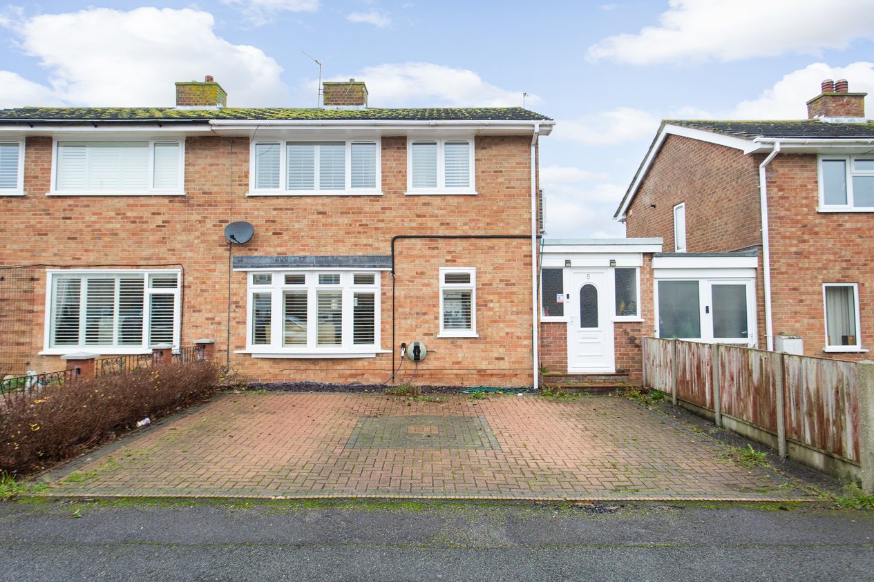 Properties Under Offer in Bevan Way Aylesham