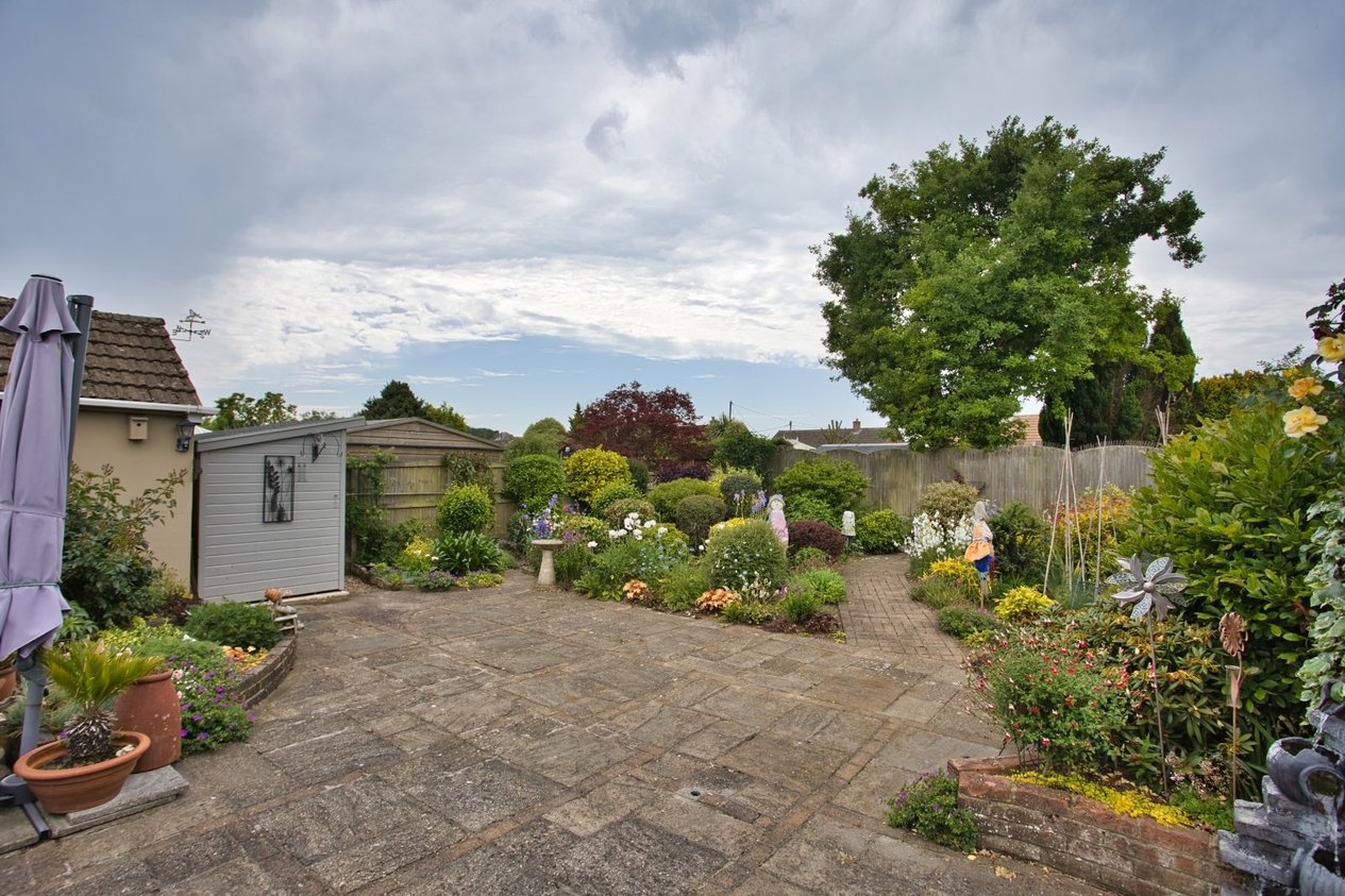 Properties For Sale in Bewsbury Cross Lane Whitfield