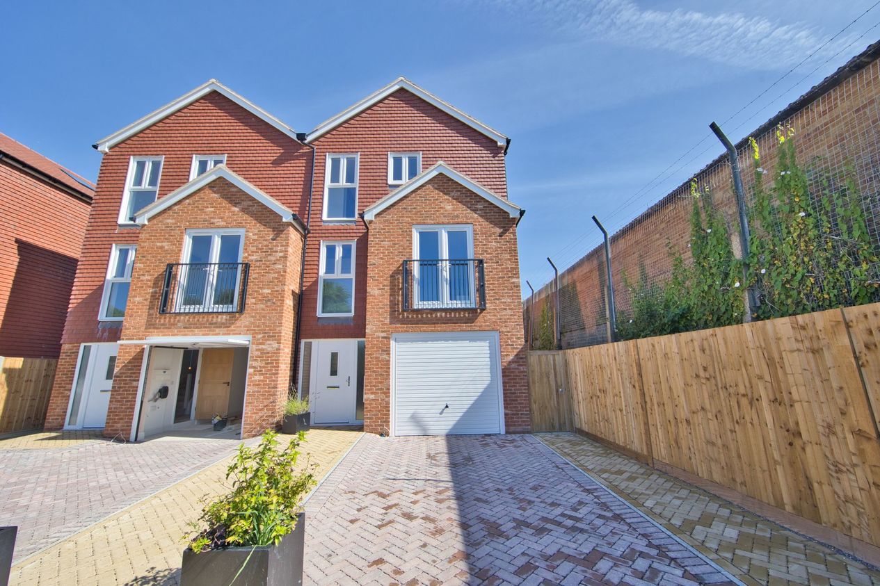 Properties Sold Subject To Contract in Biggins Wood Road  Folkstone