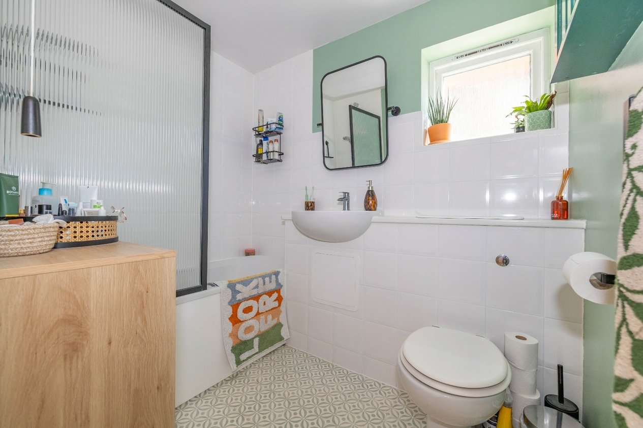 Properties For Sale in Bingley Court Canterbury
