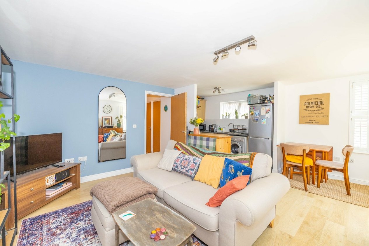 Properties For Sale in Bingley Court Canterbury