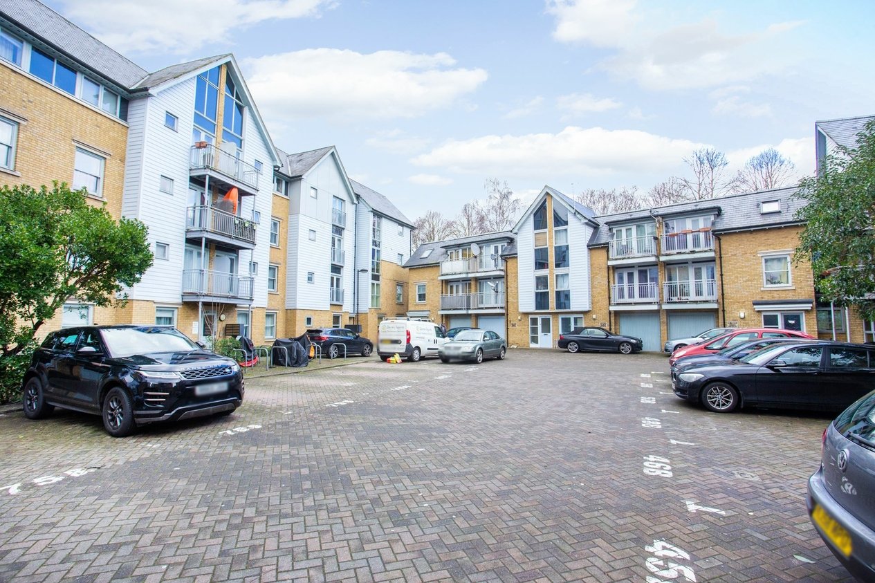 Properties Sold Subject To Contract in Bingley Court  Canterbury