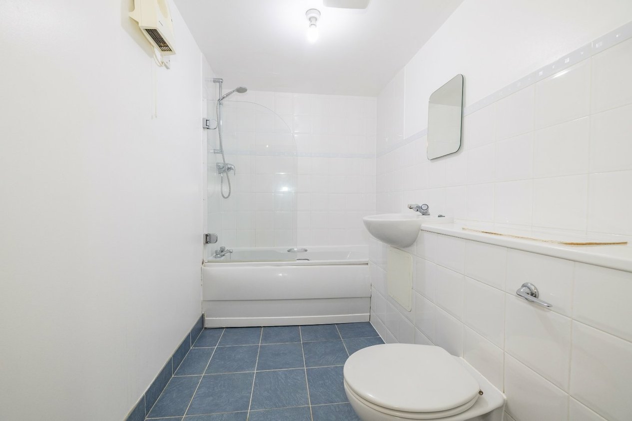 Properties For Sale in Bingley Court Canterbury