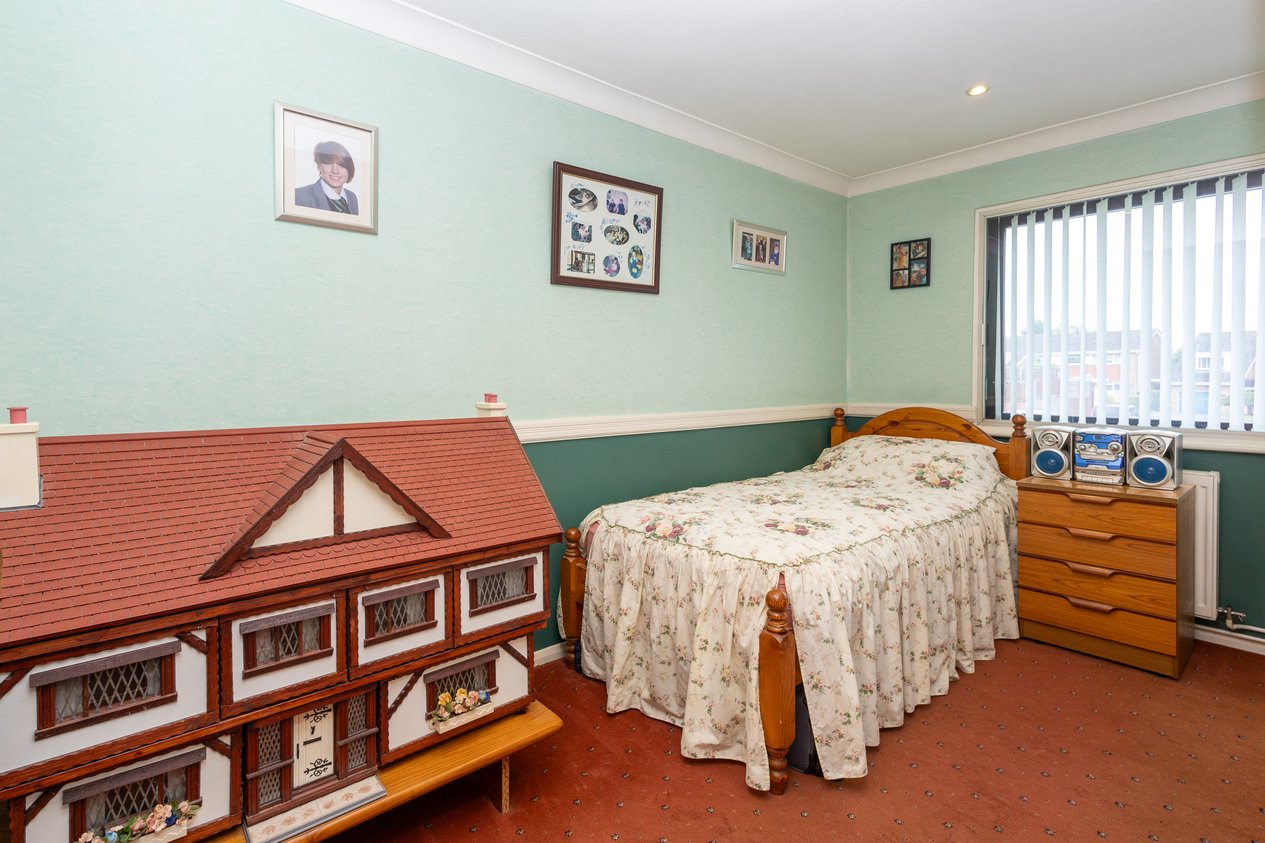Properties Under Offer in Birkdale Drive Folkestone