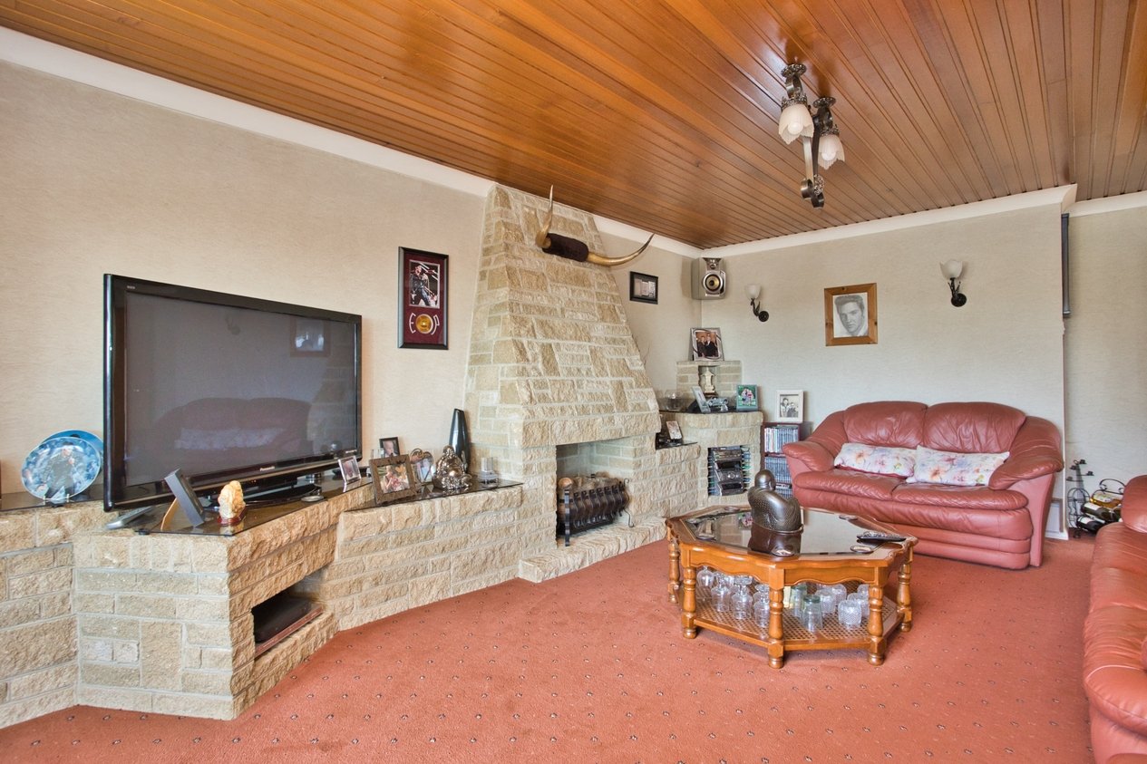 Properties Under Offer in Birkdale Drive Folkestone