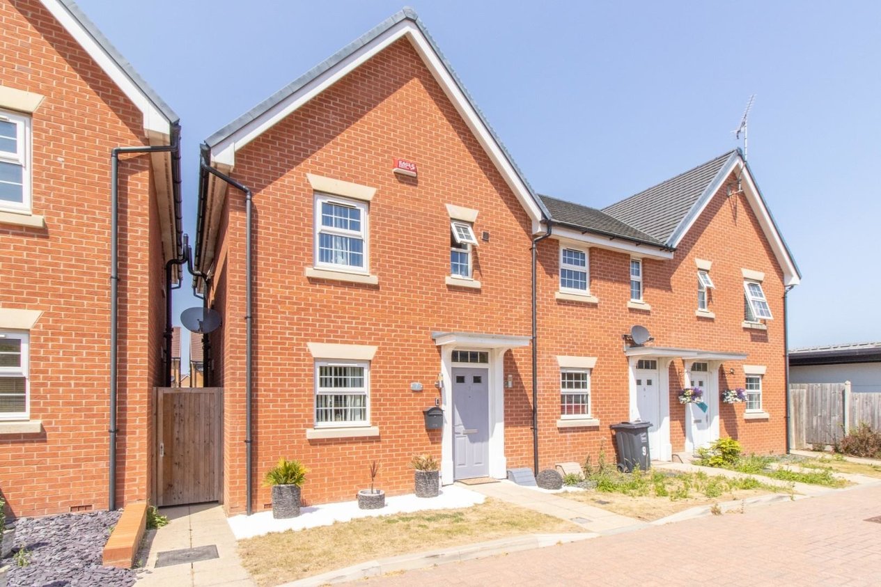 Properties For Sale in Bishop Close 