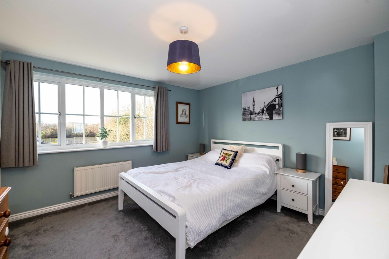Properties For Sale in Blackthorn Road Canterbury