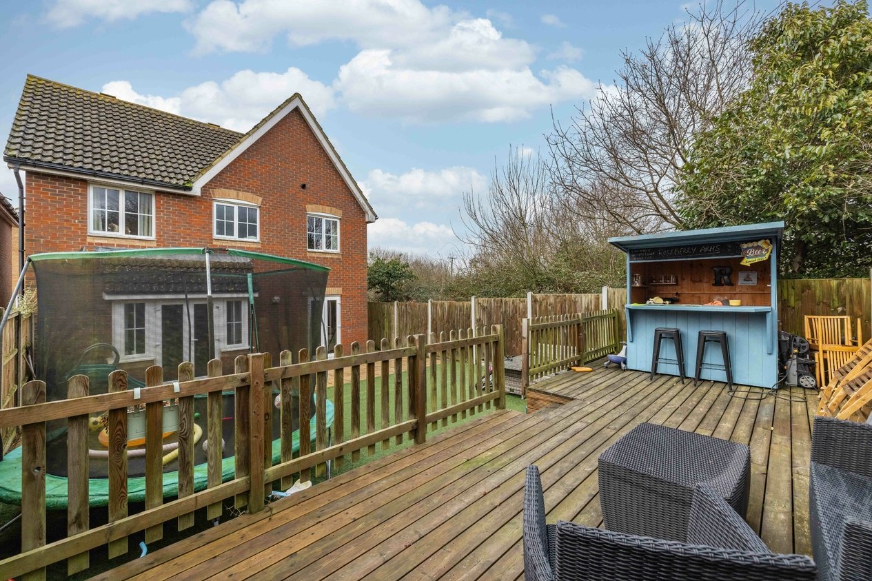 Properties For Sale in Blackthorn Road Canterbury