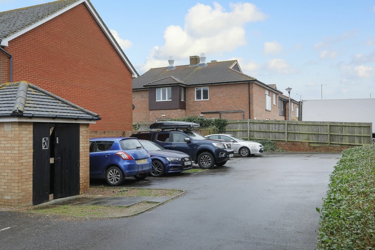 Properties For Sale in Blackthorn Road  Hersden