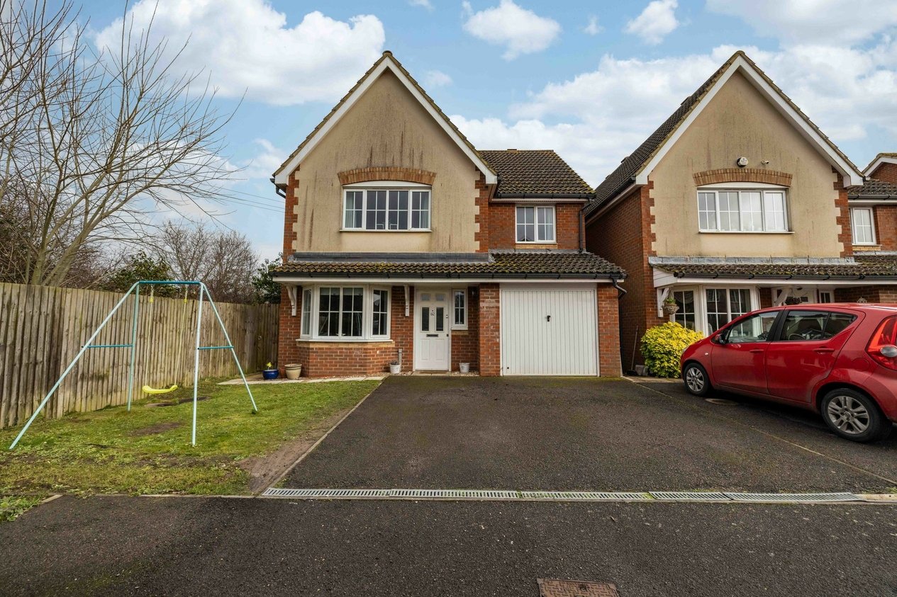Properties For Sale in Blackthorn Road  Hersden