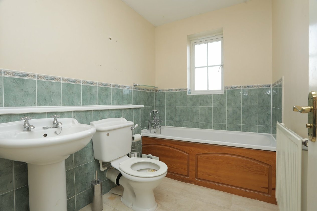 Properties Under Offer in Bland Drive Hawkinge
