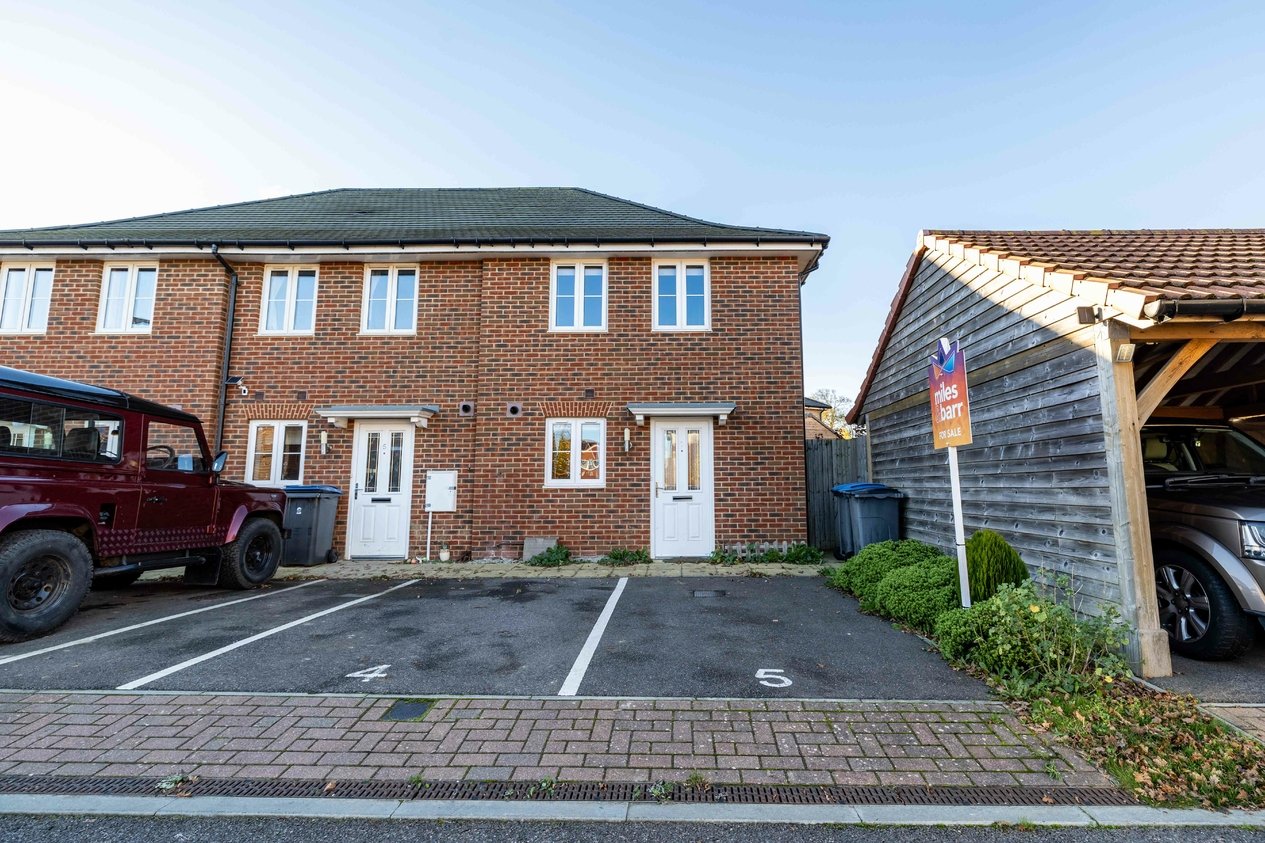 Properties Under Offer in Blue Flame Road Aylesham