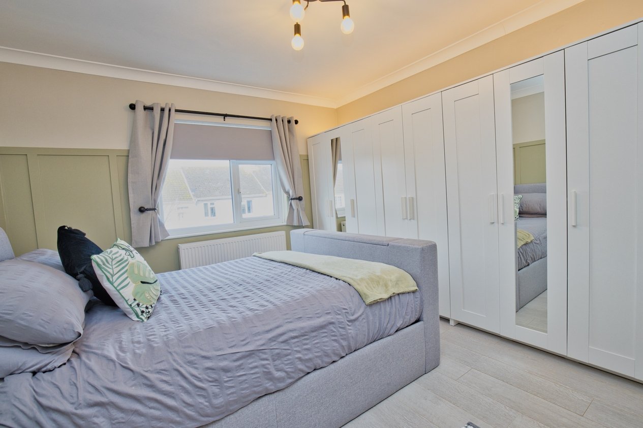 Properties Under Offer in Bolton Road Folkestone