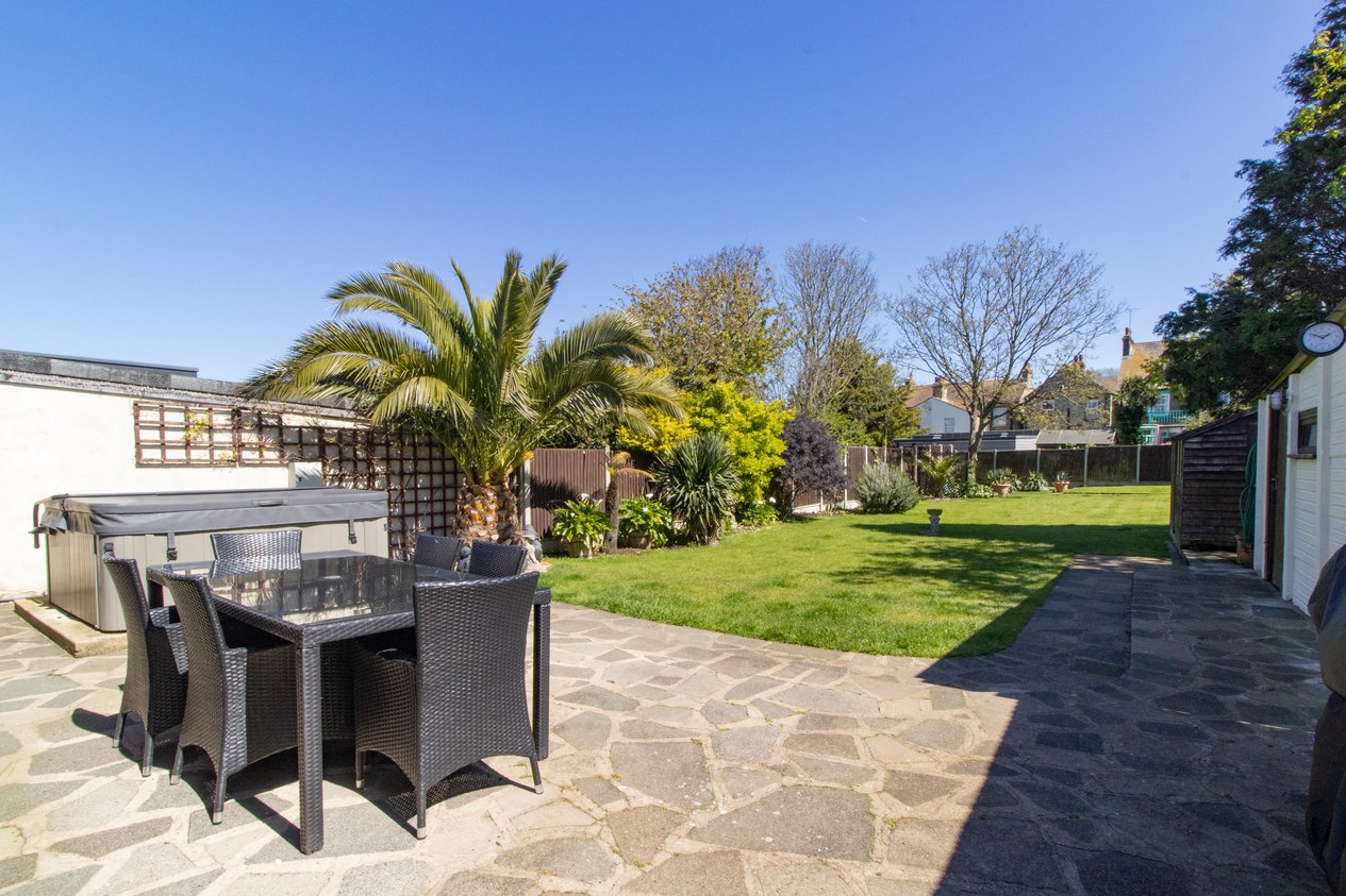 Properties Under Offer in Botany Road Broadstairs