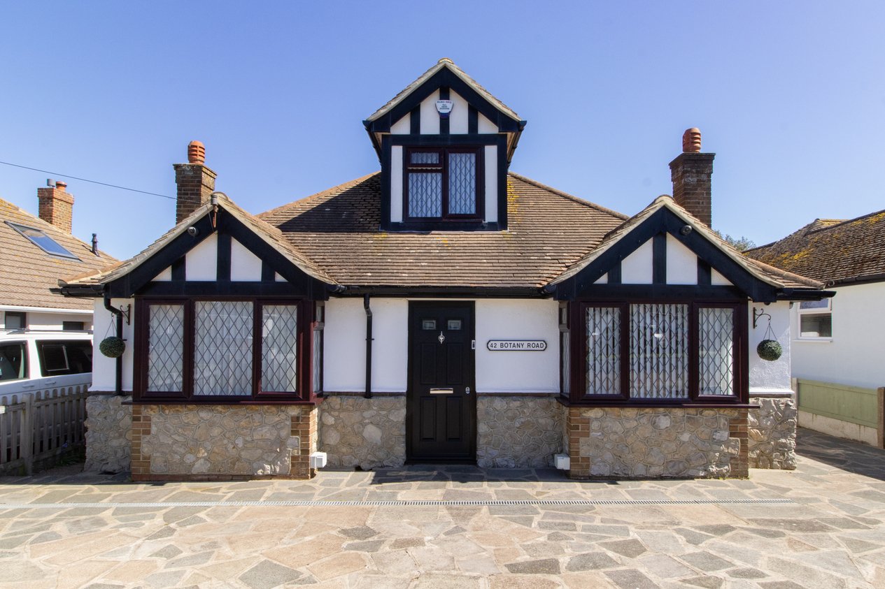 Properties Under Offer in Botany Road Broadstairs