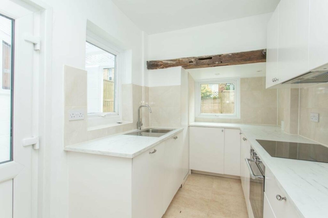 Properties For Sale in Bradstone New Road Folkestone