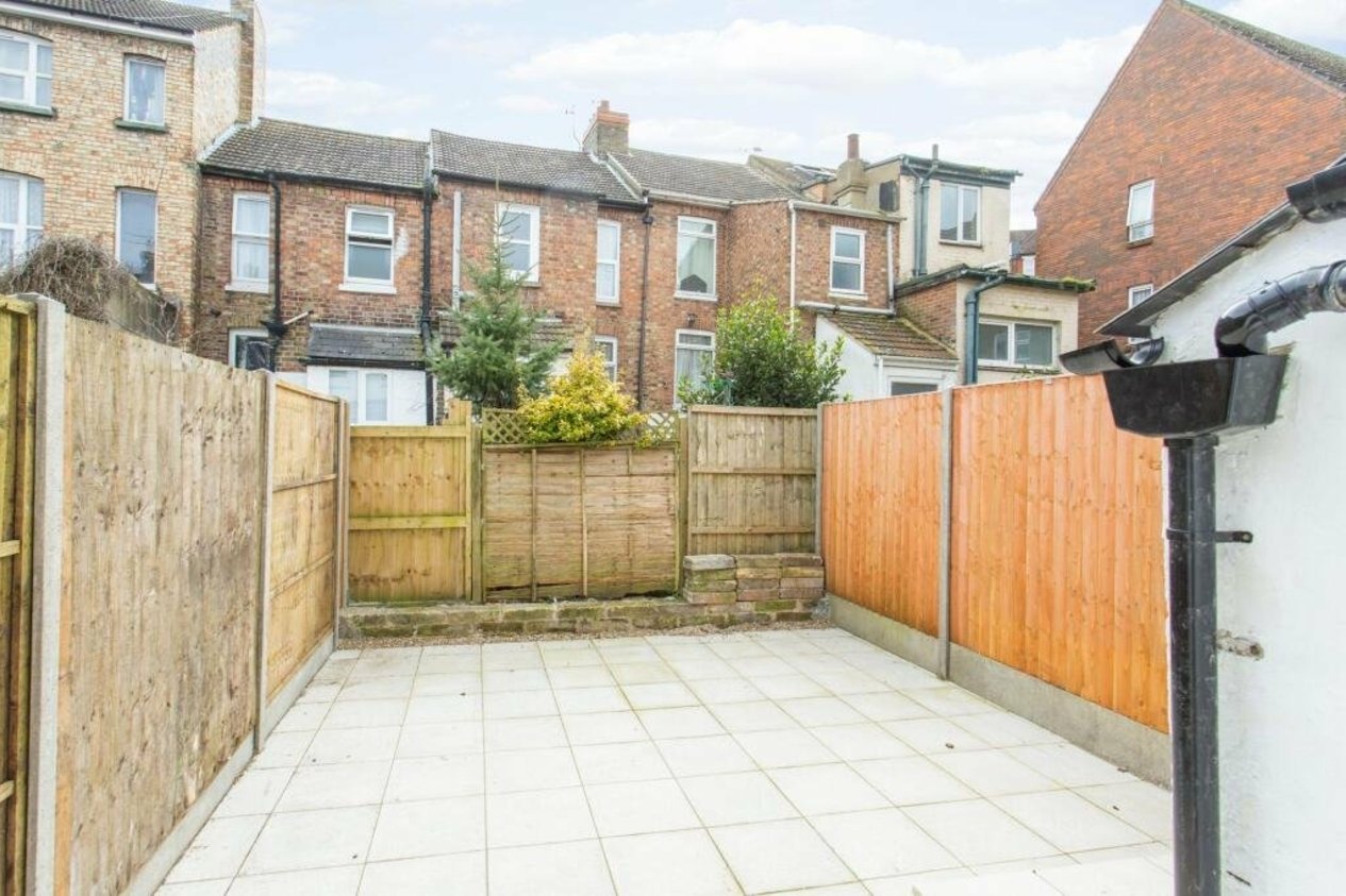 Properties For Sale in Bradstone New Road Folkestone