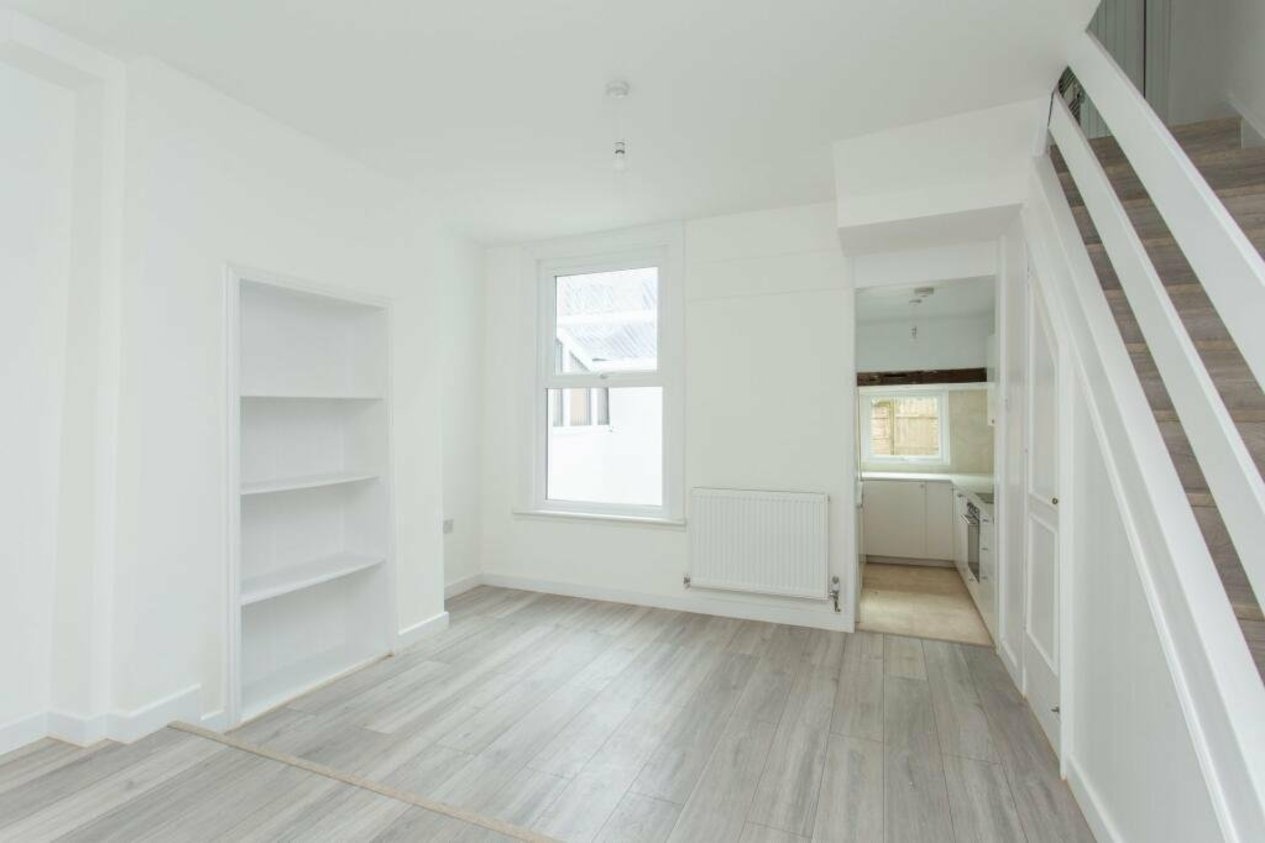 Properties For Sale in Bradstone New Road Folkestone