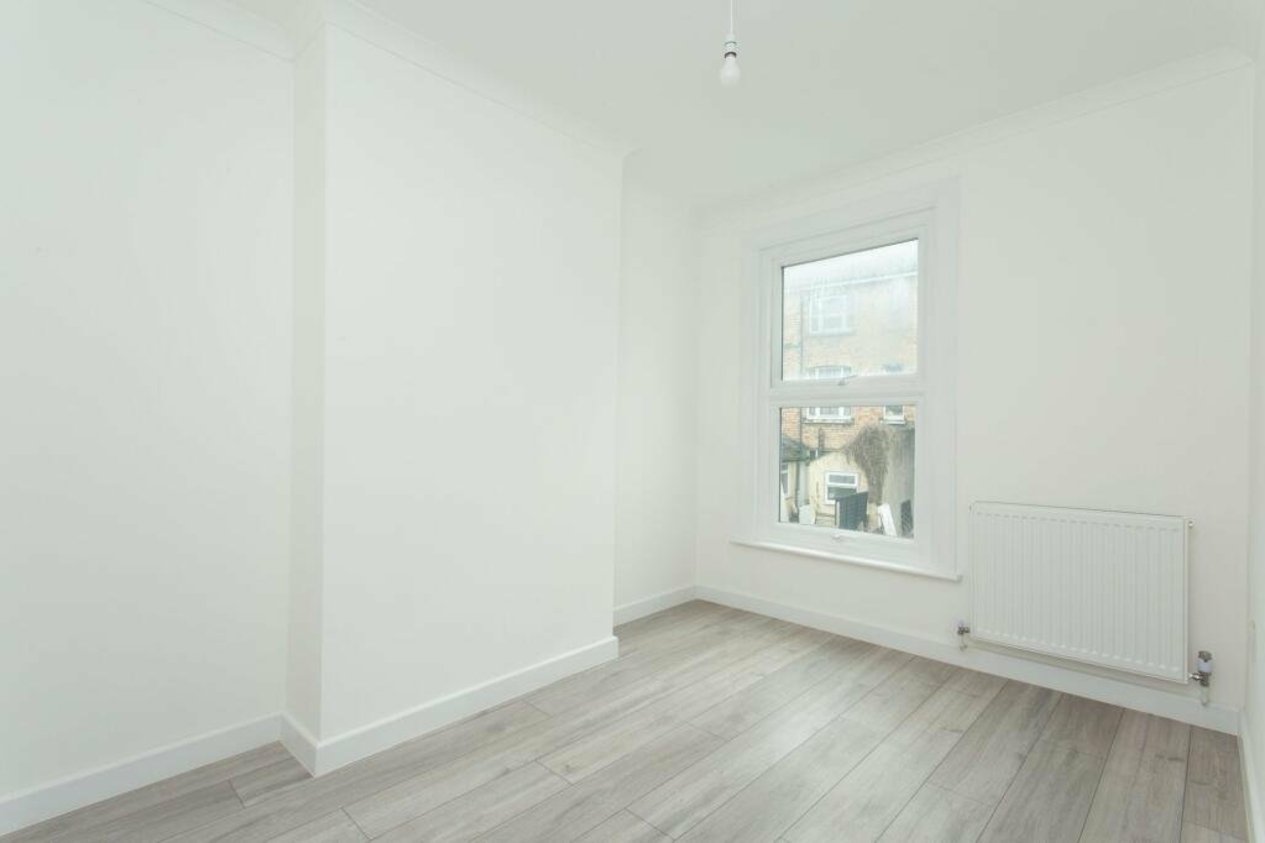 Properties For Sale in Bradstone New Road Folkestone