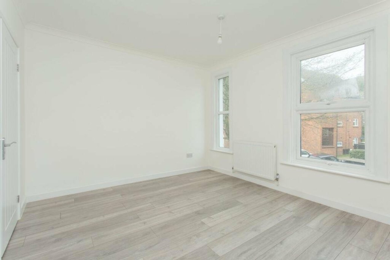 Properties For Sale in Bradstone New Road Folkestone