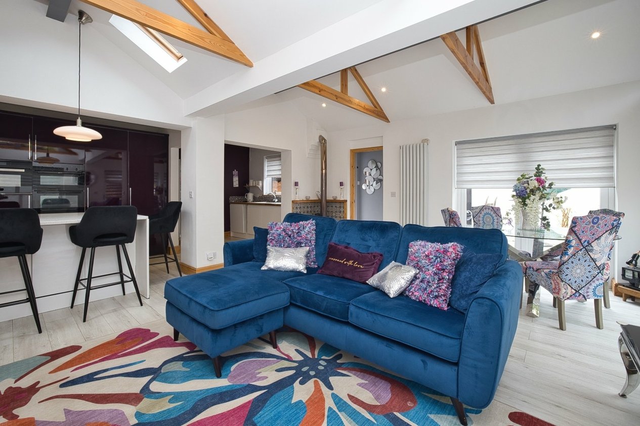Properties For Sale in Bradstow Way Broadstairs