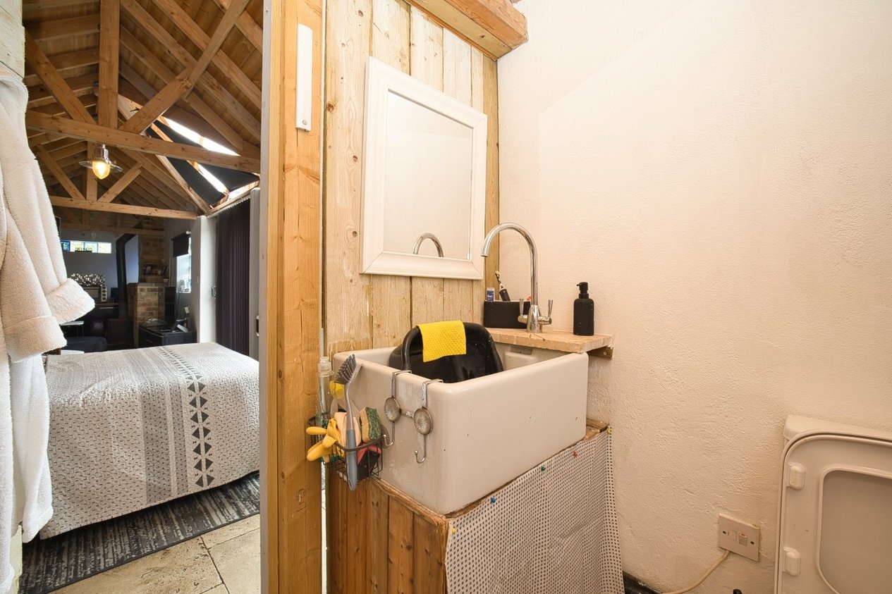 Properties For Sale in Bradstow Way Broadstairs