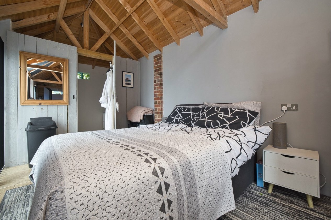 Properties For Sale in Bradstow Way Broadstairs