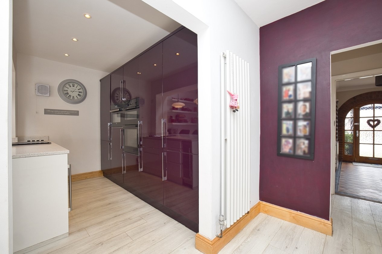 Properties For Sale in Bradstow Way Broadstairs