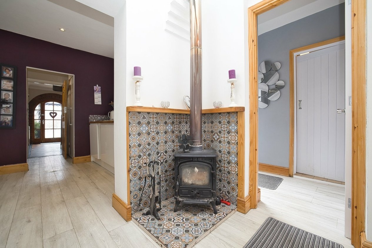 Properties For Sale in Bradstow Way Broadstairs