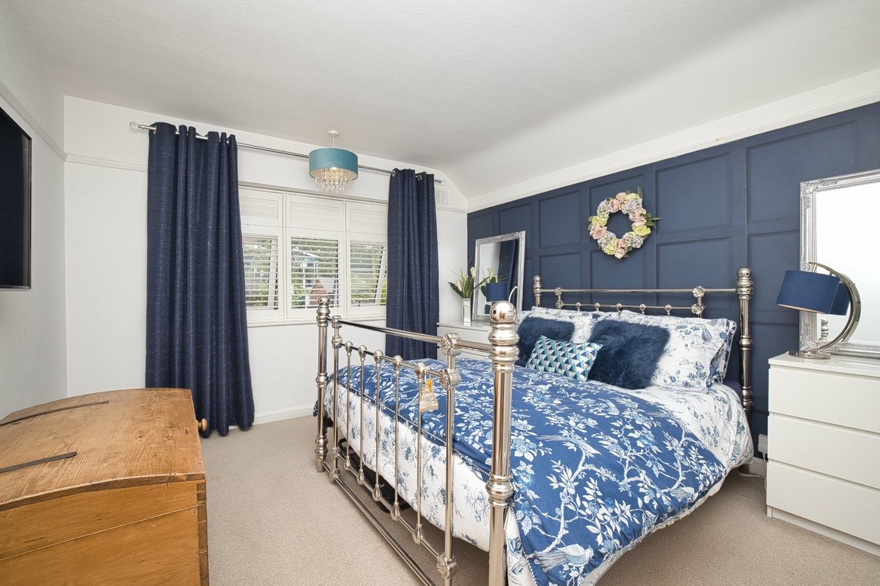Properties For Sale in Bradstow Way Broadstairs