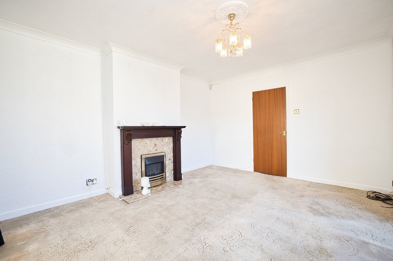 Properties For Sale in Bradstow Way Broadstairs