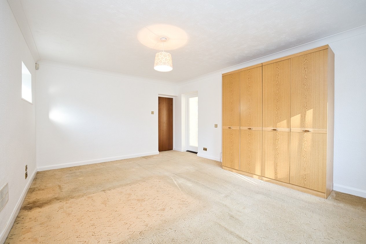 Properties For Sale in Bradstow Way Broadstairs