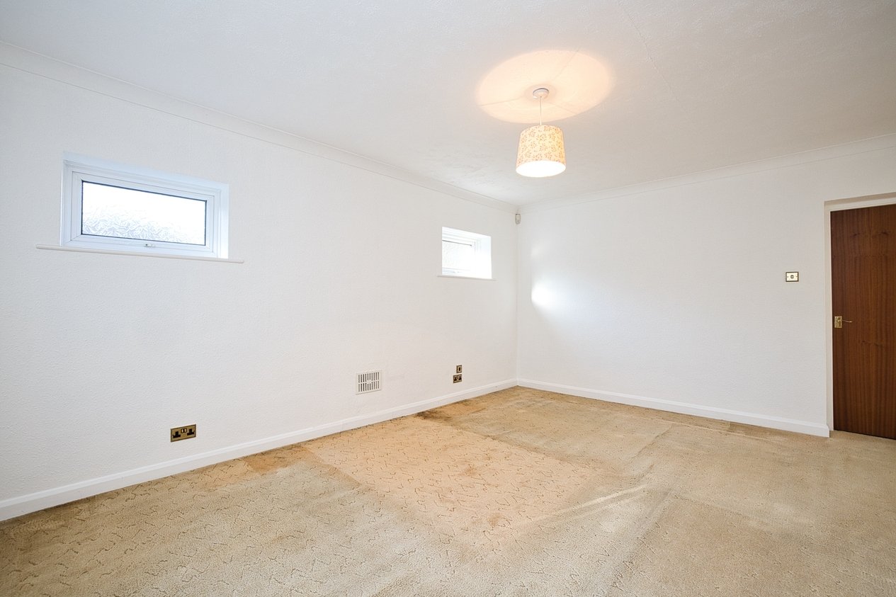 Properties For Sale in Bradstow Way Broadstairs