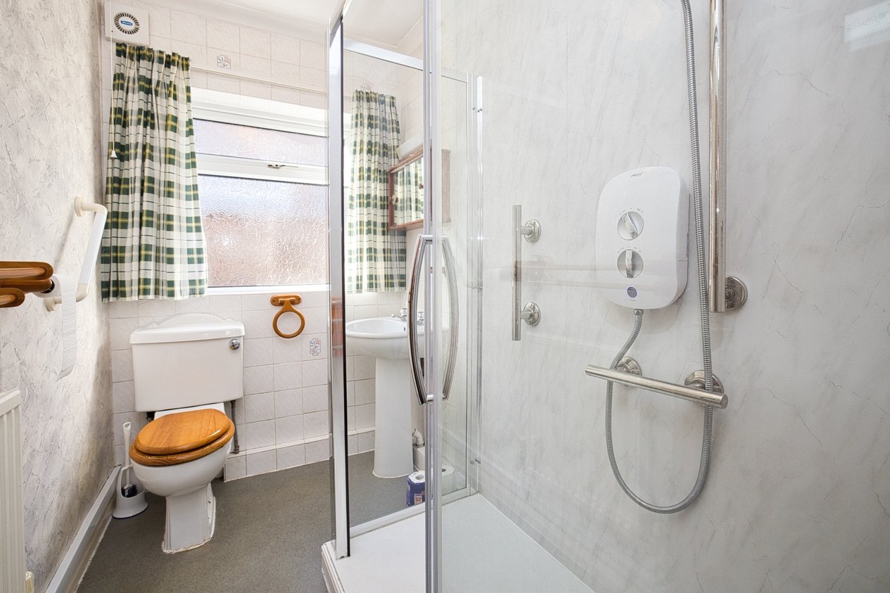 Properties For Sale in Bradstow Way Broadstairs
