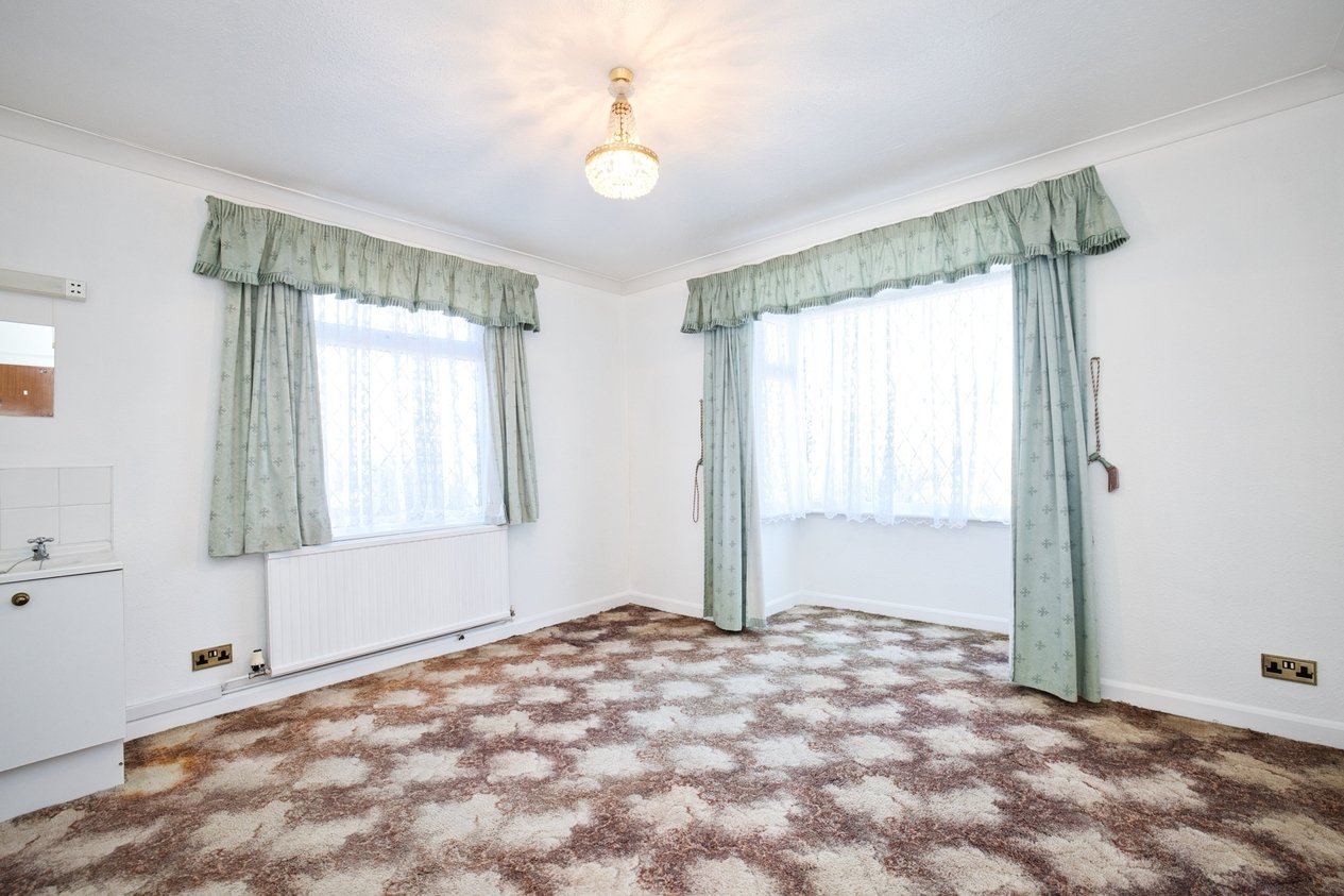 Properties For Sale in Bradstow Way Broadstairs