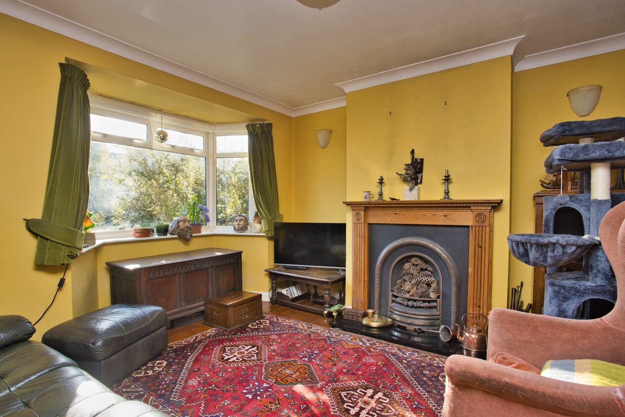 Properties For Sale in Brady Road  Lyminge
