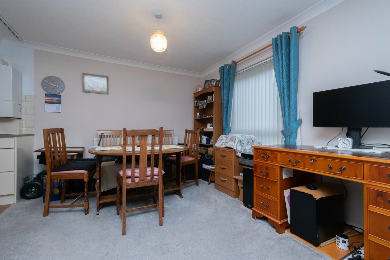 Properties For Sale in Brambley Crescent Folkestone