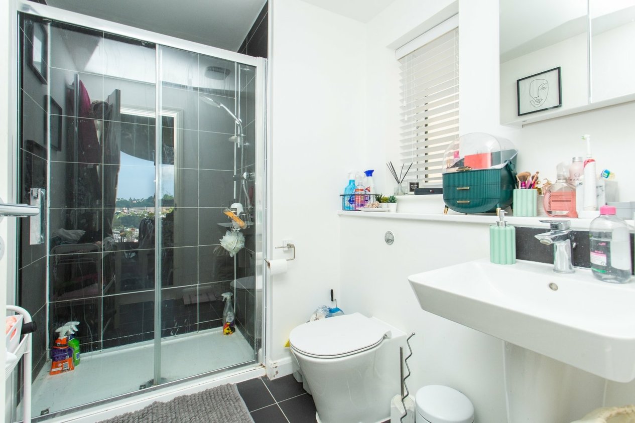 Properties For Sale in Breeze Meadow Faversham