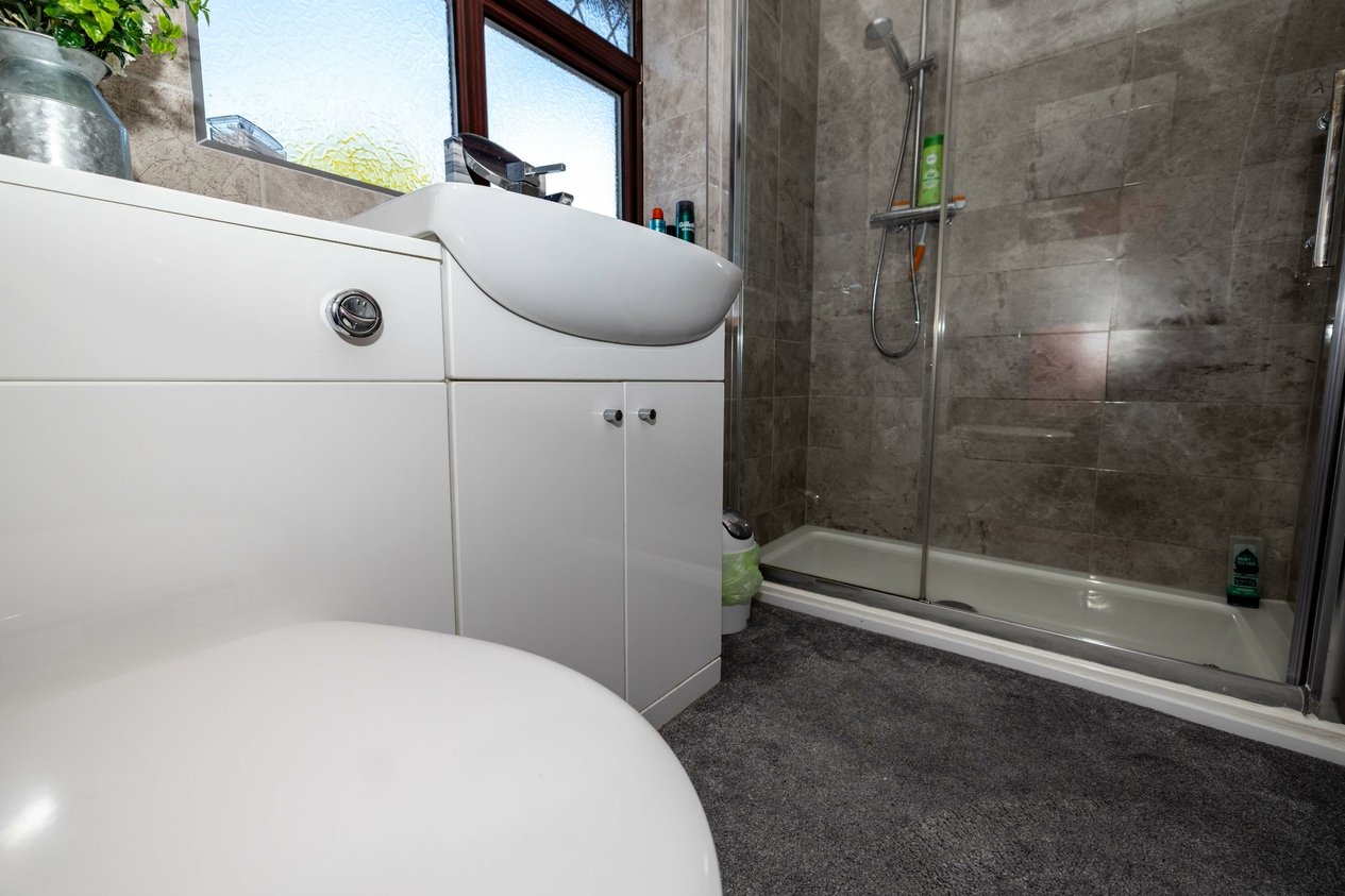 Properties For Sale in Briar Close Canterbury
