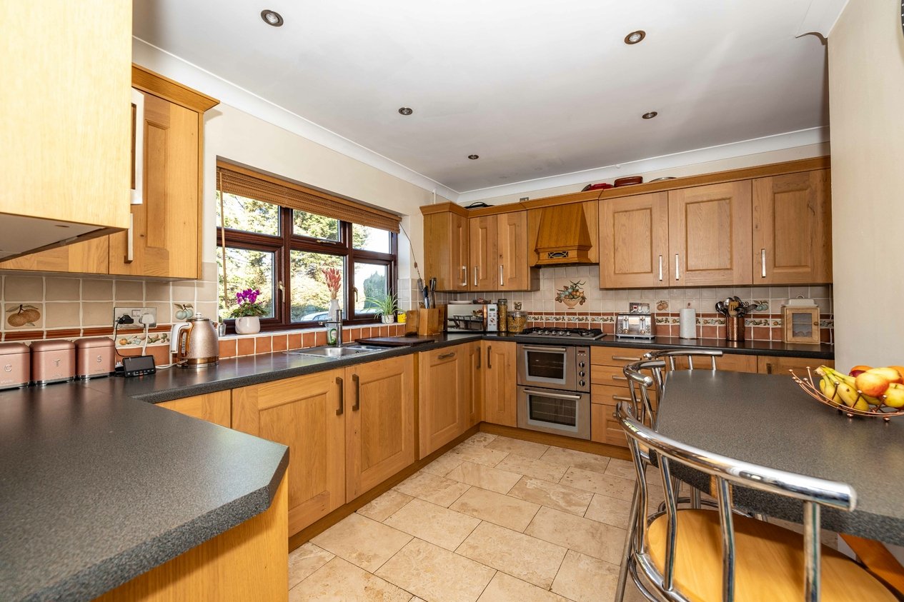 Properties For Sale in Briar Close Canterbury