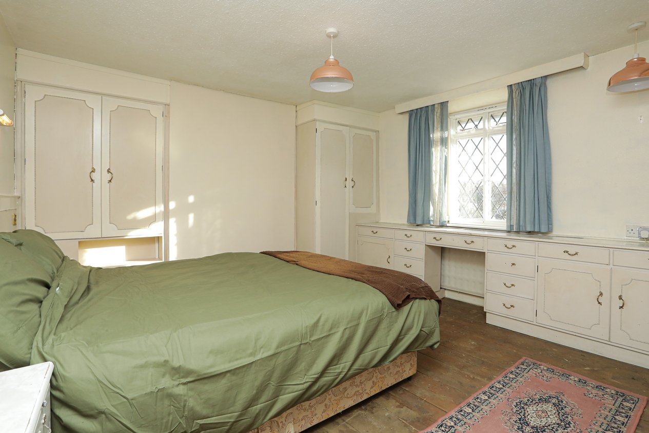 Properties Under Offer in Bridge Road Margate