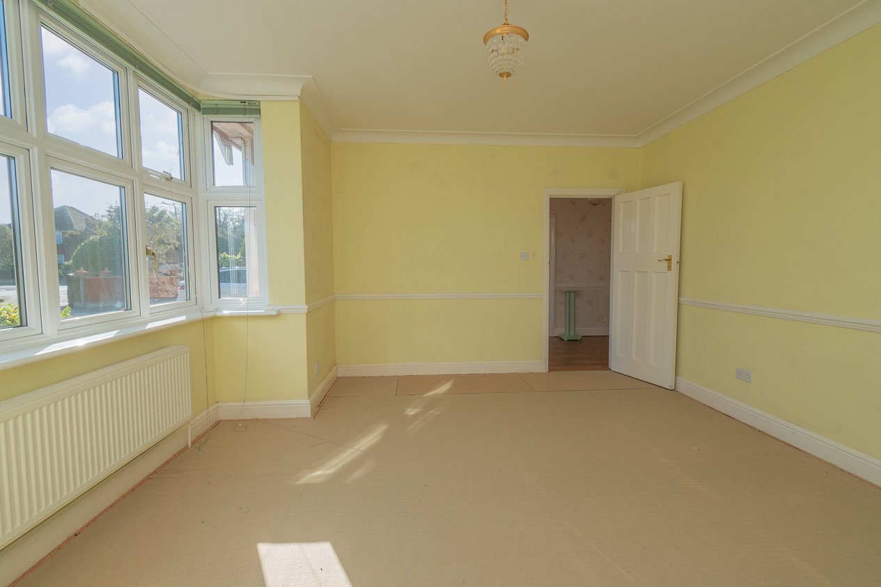 Properties Under Offer in Bridge Road Margate