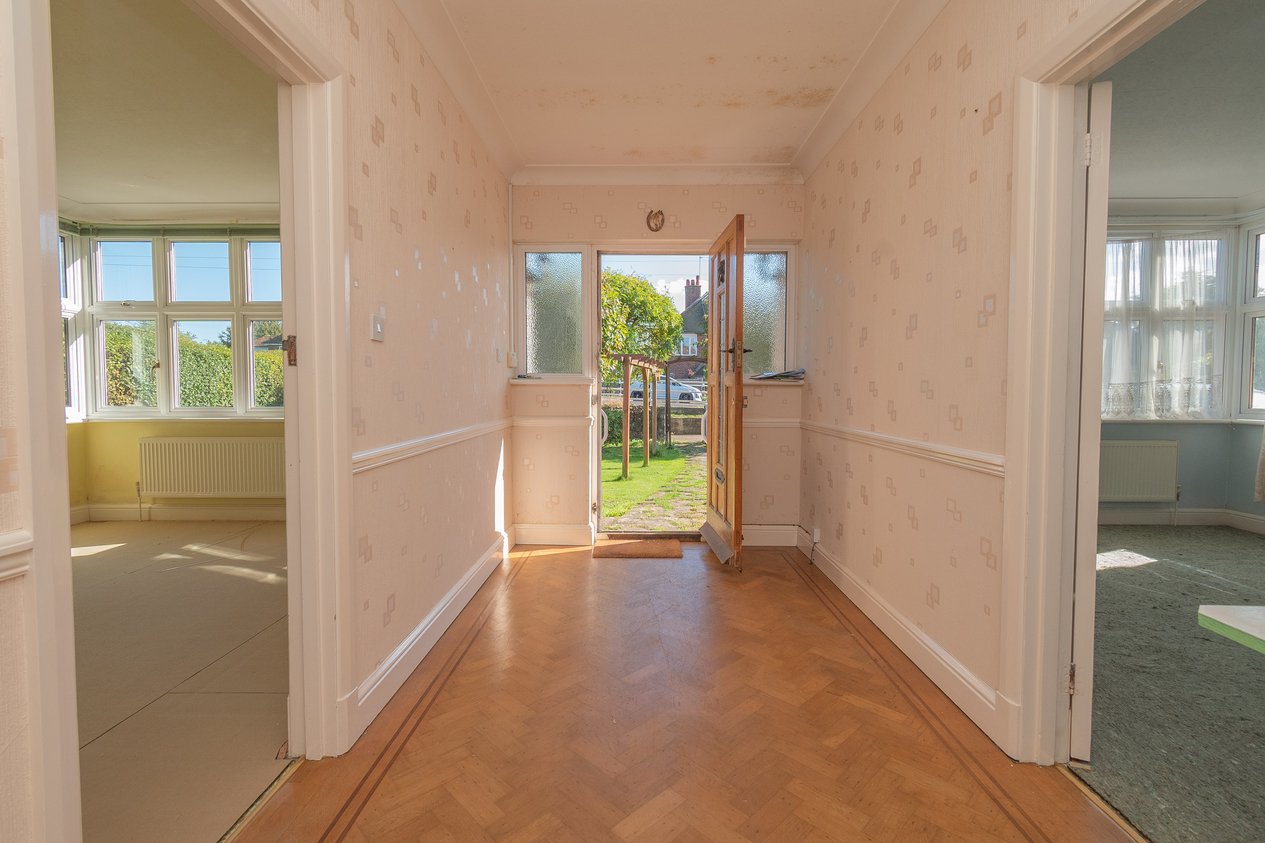 Properties Under Offer in Bridge Road Margate