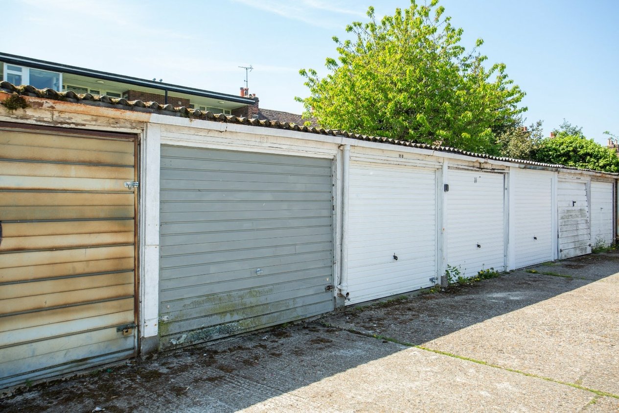 Properties For Sale in Broad Street Canterbury
