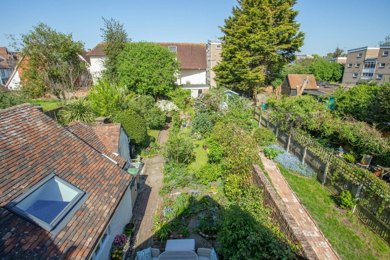 Properties For Sale in Broad Street Canterbury