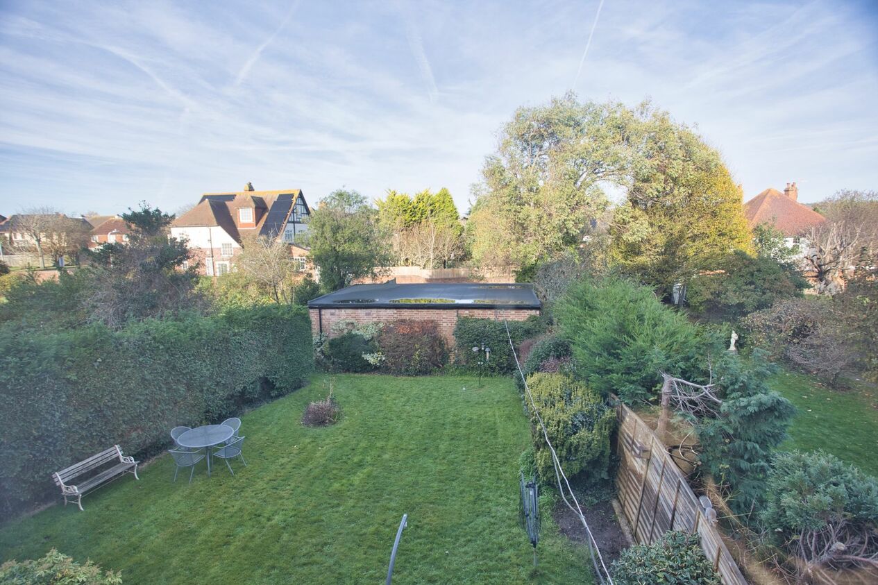 Properties Sold Subject To Contract in Broadfield Court  Broadfield Road